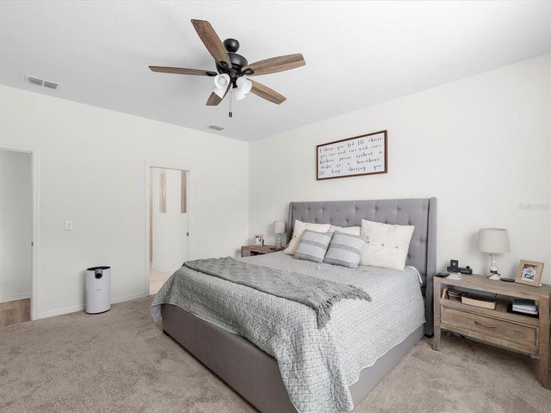 Furnished interior view inside a new home in , Land O' Lakes (Image 33).