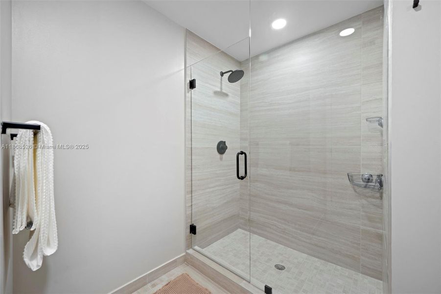 Image 16 of a home in .