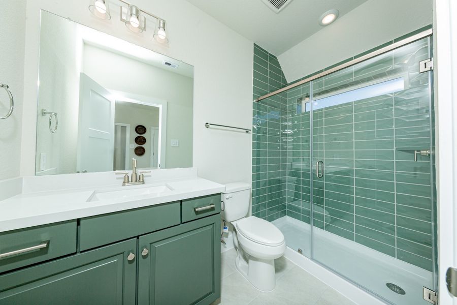 Representative furnished interior of a home built from the Sheffield by Beazer Homes in Ellwood, Iowa Colony (Image 11).
