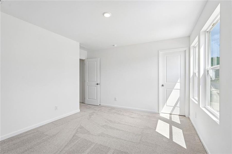 Spacious, unfurnished interior of a new home in Heritage River, Euharlee (Image 25). Spacious, unfurnished interior of a new home in Heritage River, Euharlee (Image 25).