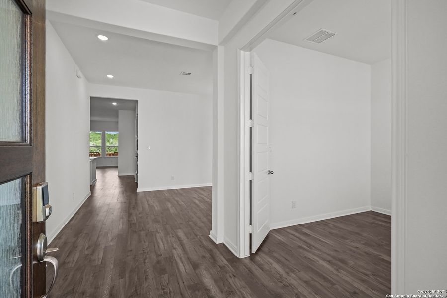 Image 31 of a home in Homestead 65'.