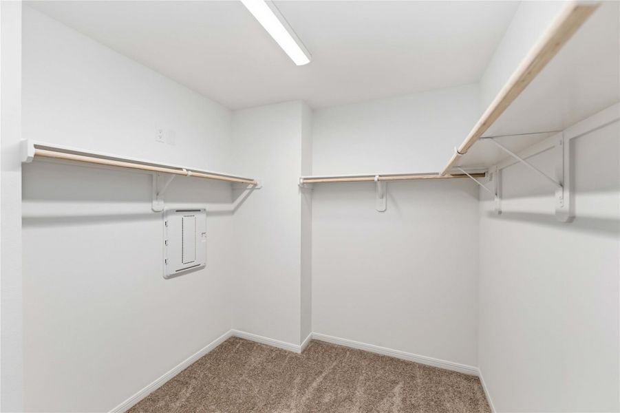 Spacious, unfurnished interior of a new home in , Houston (Image 16).