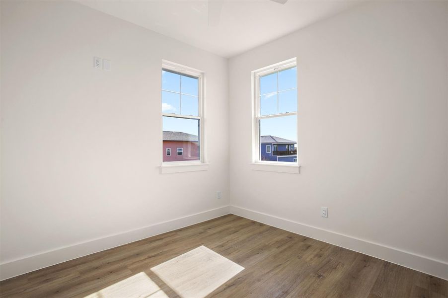 Bedroom 2 (upstairs)