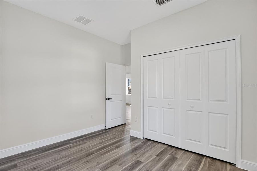 Spacious, unfurnished interior of a new home in , Citrus Springs (Image 19).