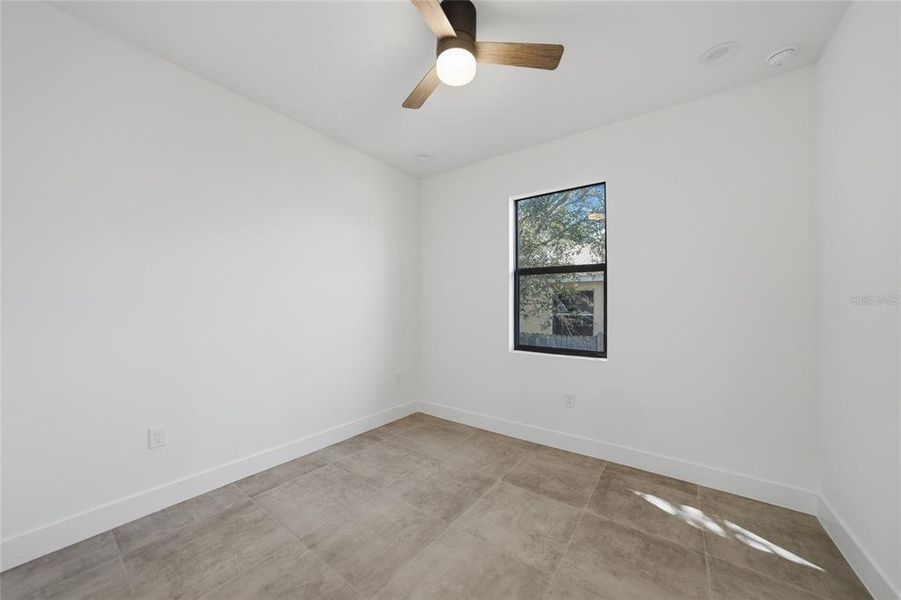Spacious, unfurnished interior of a new home in , Punta Gorda (Image 23).