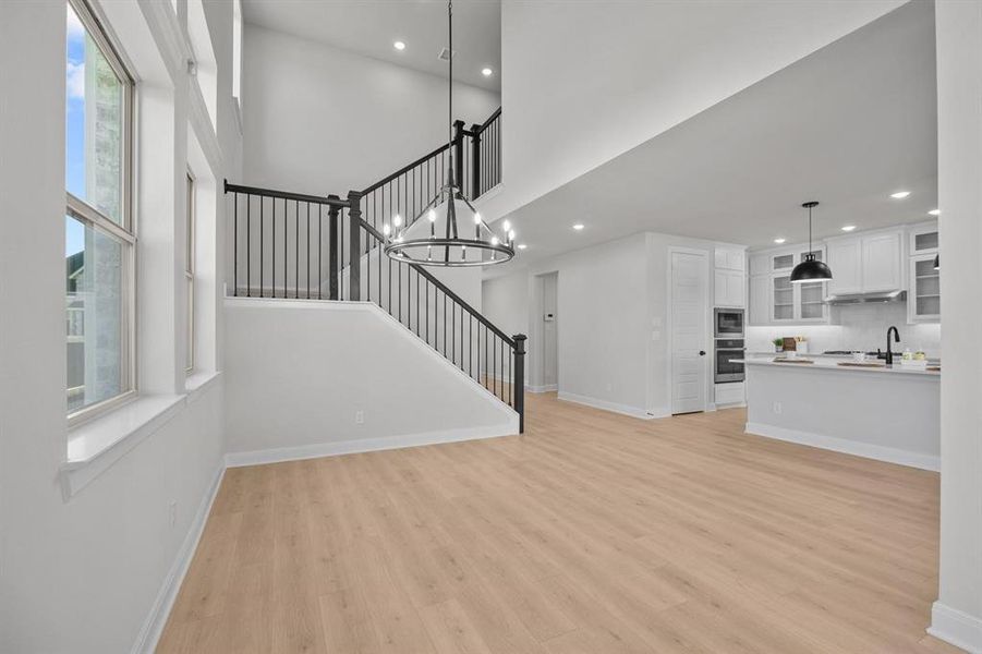 Spacious, unfurnished interior of a new home in Sandbrock Ranch, Aubrey (Image 22). Spacious, unfurnished interior of a new home in Sandbrock Ranch, Aubrey (Image 22).