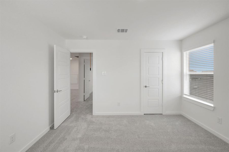 Spacious, unfurnished interior of a new home in Miller's Pond, Rosenberg (Image 22). Spacious, unfurnished interior of a new home in Miller's Pond, Rosenberg (Image 22).
