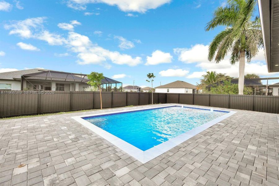 Exterior details and patio area of a home in , Cape Coral (Image 26).