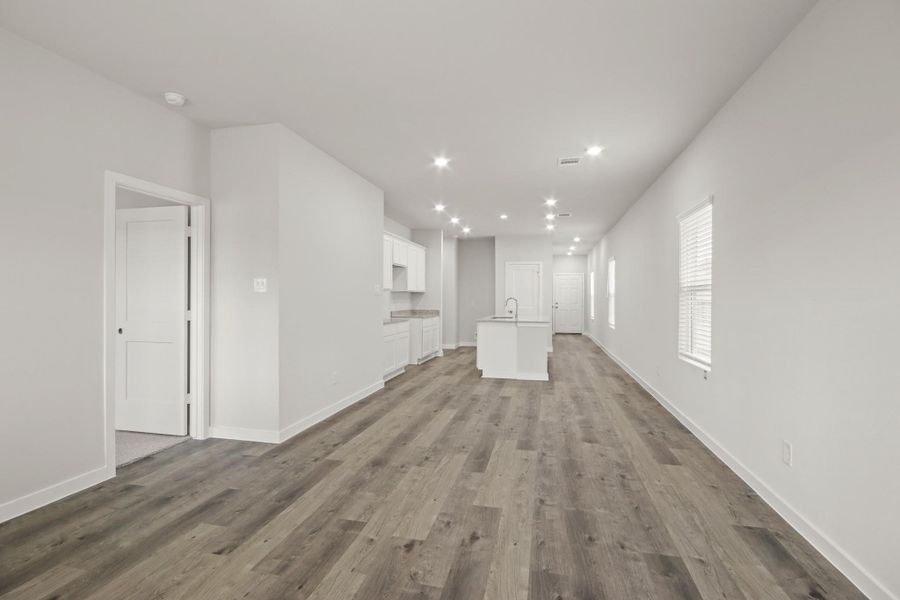 Image 18 of a home in Sherwood Glen.