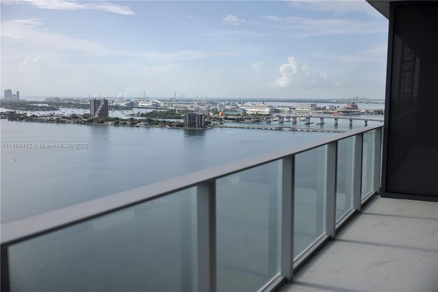 Image 23 of a home in Aria Reserve. Image 23 of a home in Aria Reserve.