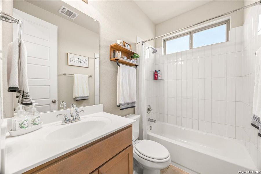 Furnished interior view inside a new home in Foxbrook, Cibolo (Image 13).