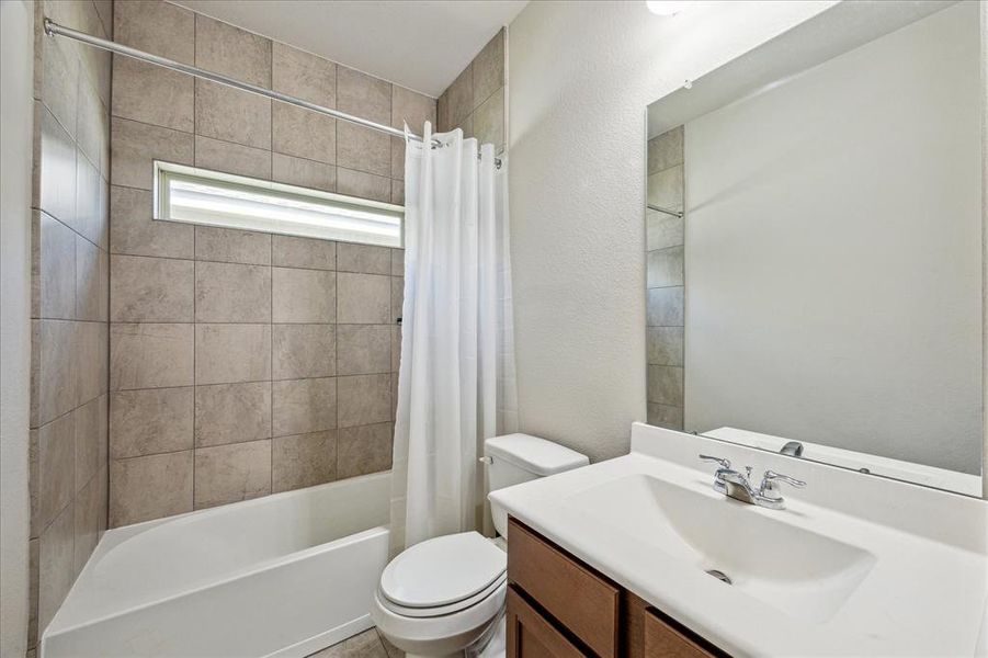 Furnished interior view inside a new home in Sandrock Station, Houston (Image 10). Furnished interior view inside a new home in Sandrock Station, Houston (Image 10).