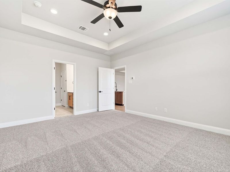 Spacious, unfurnished interior of a new home in Parks at Foster Crossing, Anna (Image 22).