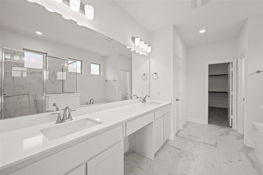 947 Richard Pittman- Primary Suite (4) 947 Richard Pittman- Primary Suite (4)