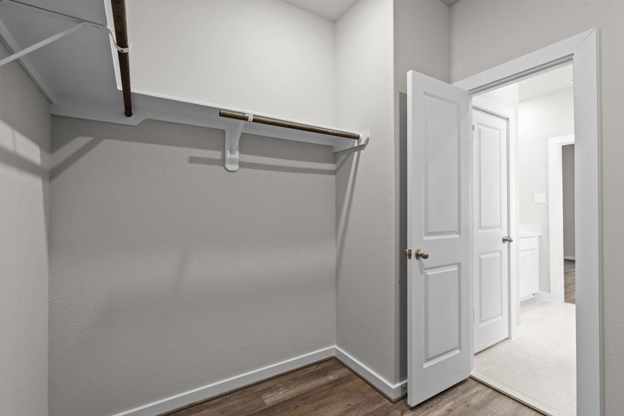 Spacious, unfurnished interior of a new home in Westridge Cove, Conroe (Image 18). Spacious, unfurnished interior of a new home in Westridge Cove, Conroe (Image 18).