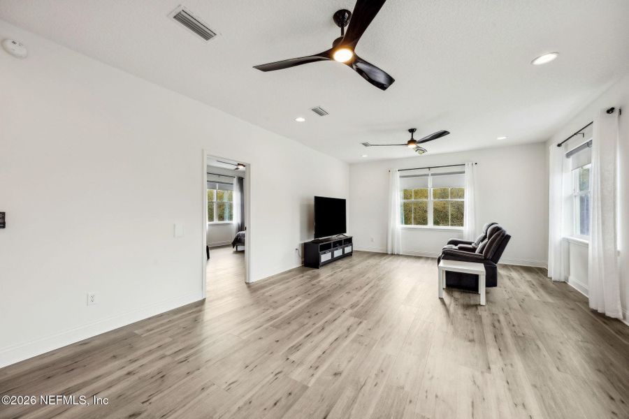 Spacious, unfurnished interior of a new home in , Bryceville (Image 22).