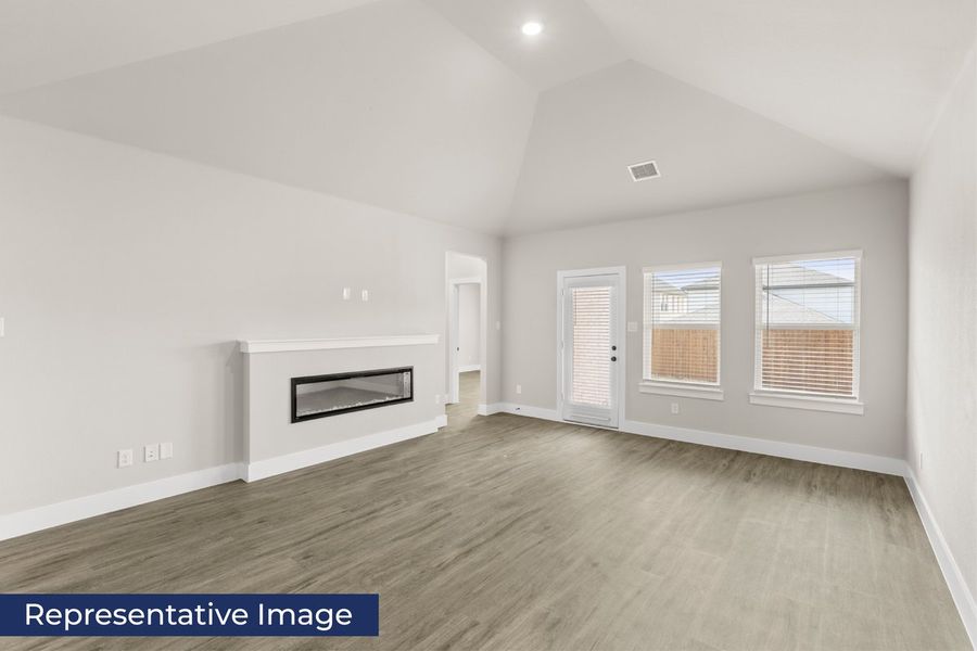 Representative unfurnished interior of a home built from the Jackson Select F by First Texas Homes in Las Lomas, Forney (Image 10).