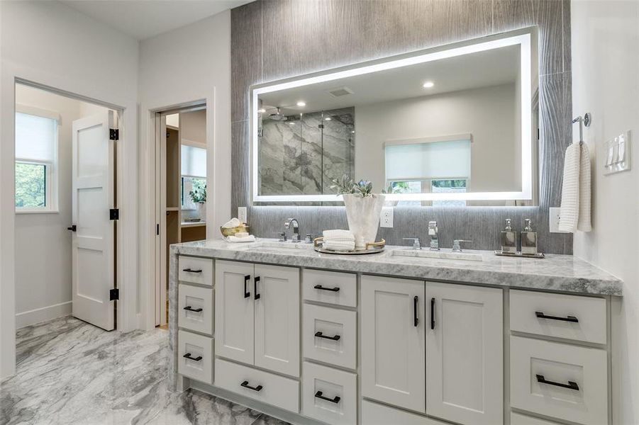 Furnished interior view inside a new home in , Dallas (Image 16).