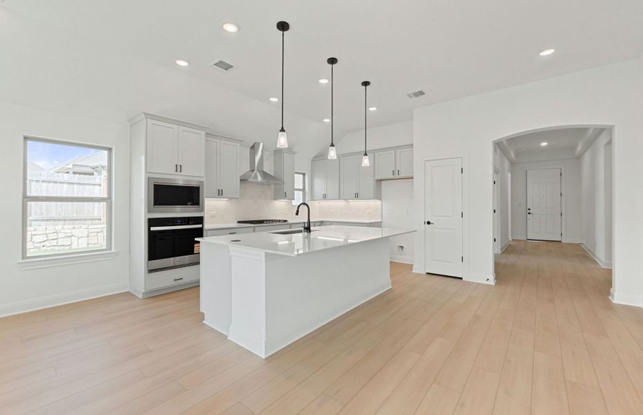 Furnished interior view inside a new home in Crescent Bluff, Georgetown (Image 9).