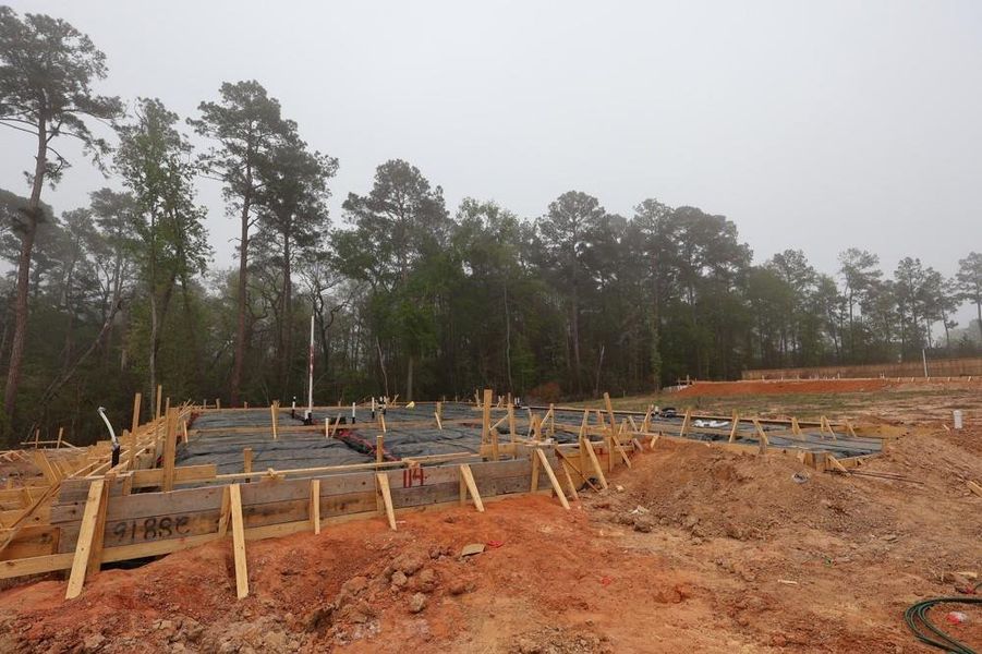 Every foundation at DWH is engineered and it’s inspected three times! We do not do “batch” testing. Rest easy knowing your foundation comes with a 10 year warranty. Every foundation at DWH is engineered and it’s inspected three times! We do not do “batch” testing. Rest easy knowing your foundation comes with a 10 year warranty.