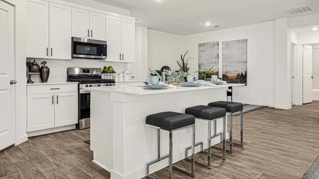 Furnished interior view inside a new home in Holly Ridge, Rosenberg (Image 9).
