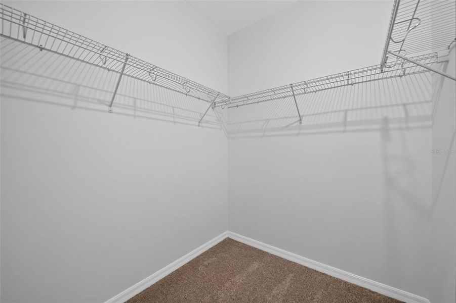Spacious, unfurnished interior of a new home in Trailside, Mount Dora (Image 12).