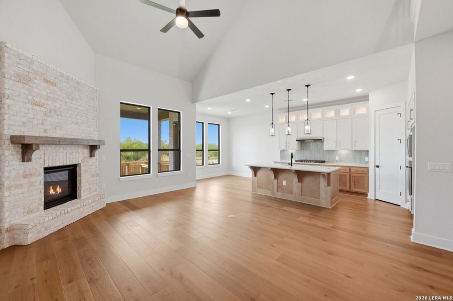 Spacious, unfurnished interior of a new home in VIDA, San Antonio (Image 18).
