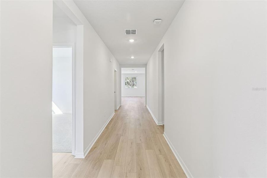 Spacious, unfurnished interior of a new home in Leyland Preserve - Classic Series, Brooksville (Image 26).