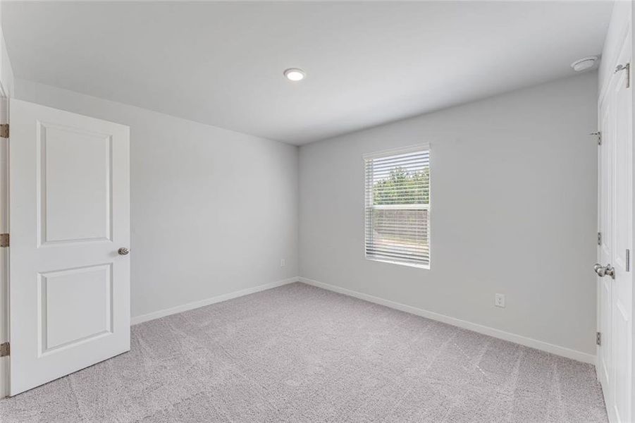 Spacious, unfurnished interior of a new home in Parkview Estates, South Fulton (Image 26).