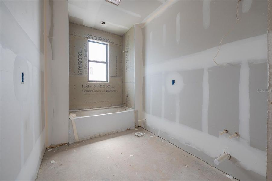 Spacious, unfurnished interior of a new home in , Tampa (Image 23). Spacious, unfurnished interior of a new home in , Tampa (Image 23).