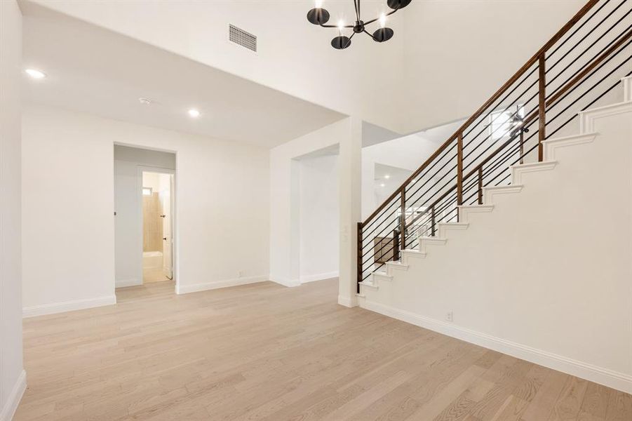 Spacious, unfurnished interior of a new home in Somerset Classic 70s & 80s, Mansfield (Image 29).