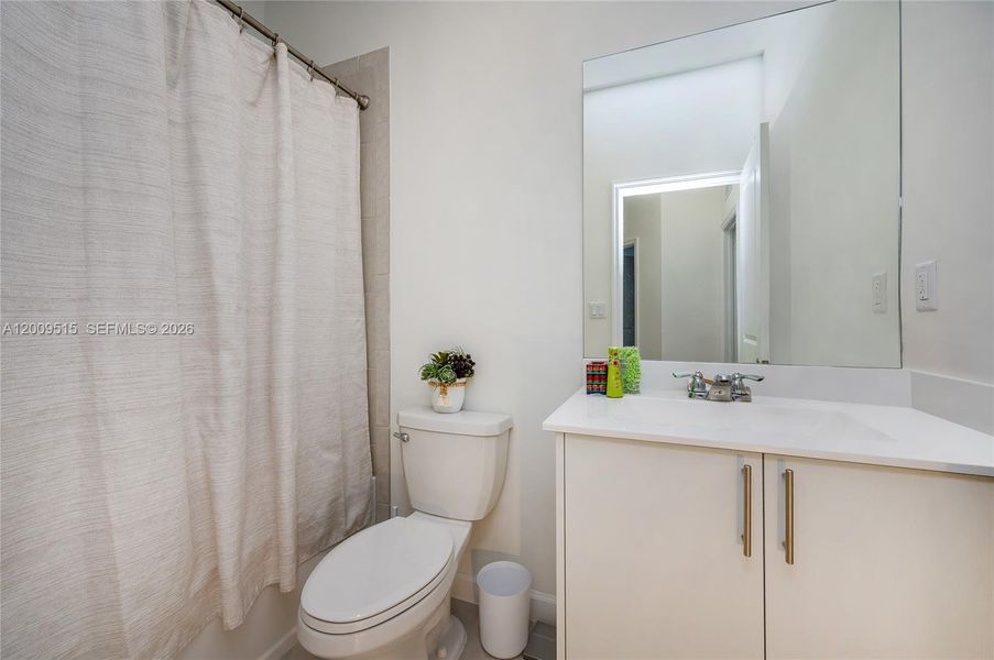 Furnished interior view inside a new home in , Homestead (Image 9).