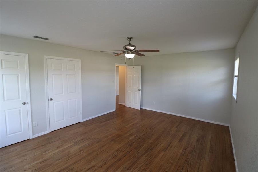 Spacious, unfurnished interior of a new home in , Brownwood (Image 19).