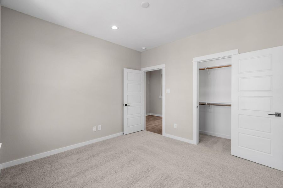 Spacious, unfurnished interior of a new home in , Houston (Image 21).