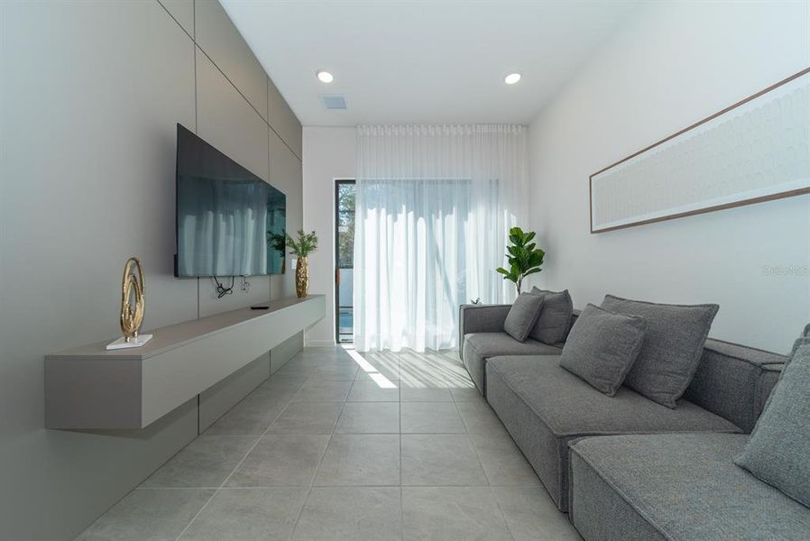 Furnished interior view inside a new home in , Orlando (Image 6).