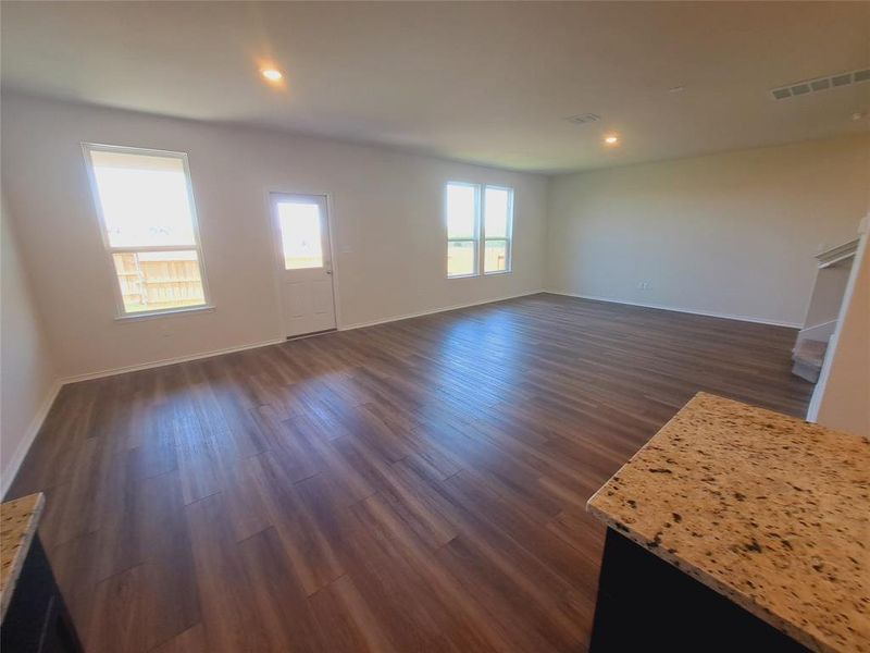 Spacious, unfurnished interior of a new home in Sunfield, Buda (Image 18). Spacious, unfurnished interior of a new home in Sunfield, Buda (Image 18).