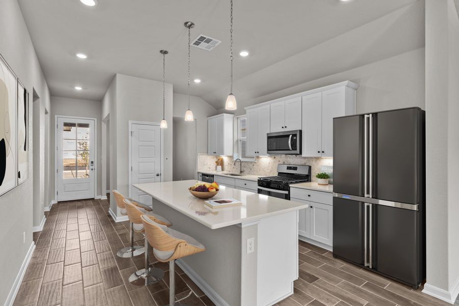 Representative furnished interior of a home built from the Hickory by Beazer Homes in Hunter's Ranch, San Antonio (Image 6).