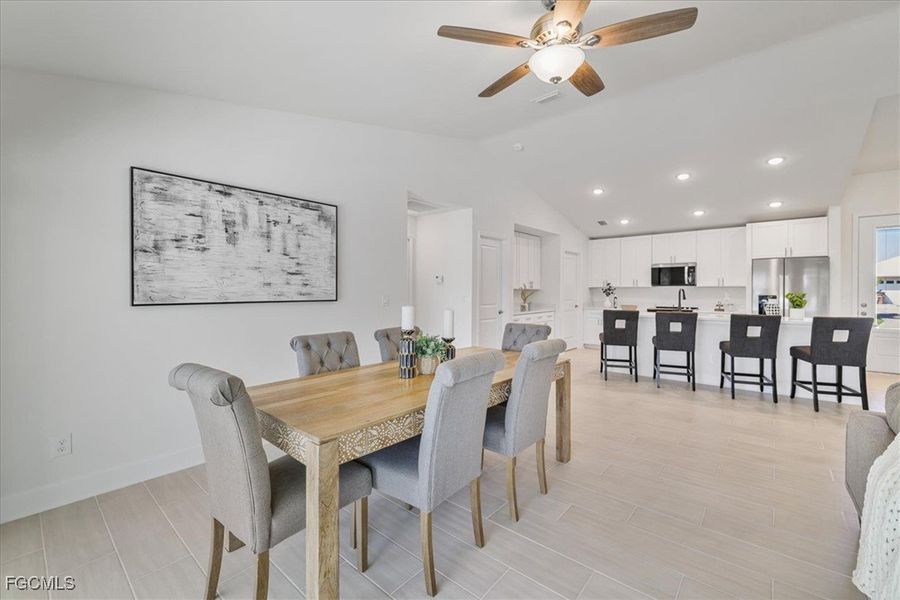 Furnished interior view inside a new home in Cape Coral, Cape Coral (Image 25).