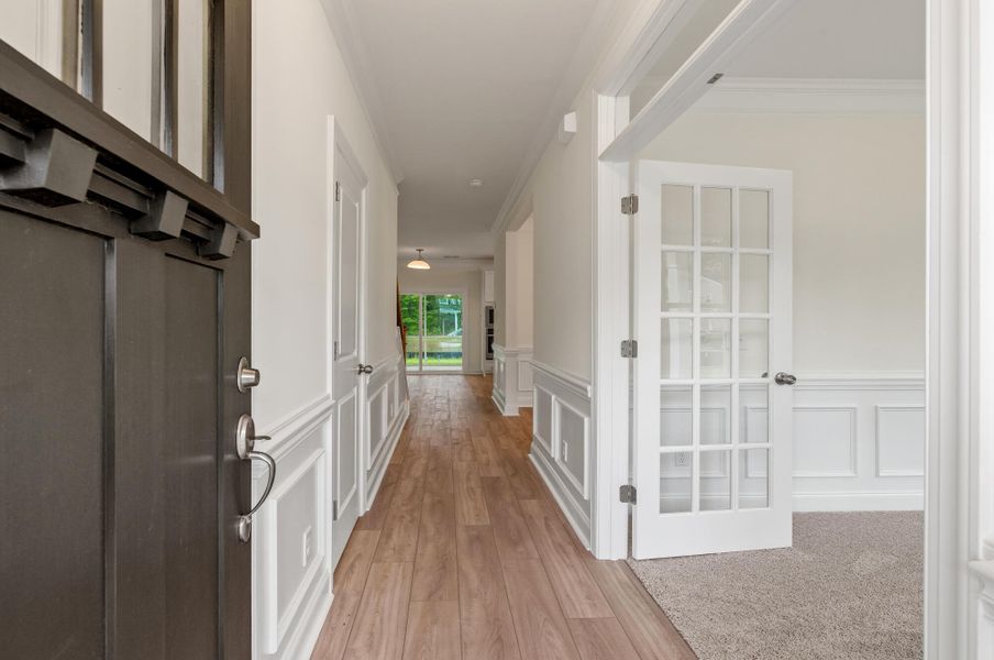 Spacious, unfurnished interior of a new home in Parker's Preserve, Ridgeville (Image 12).