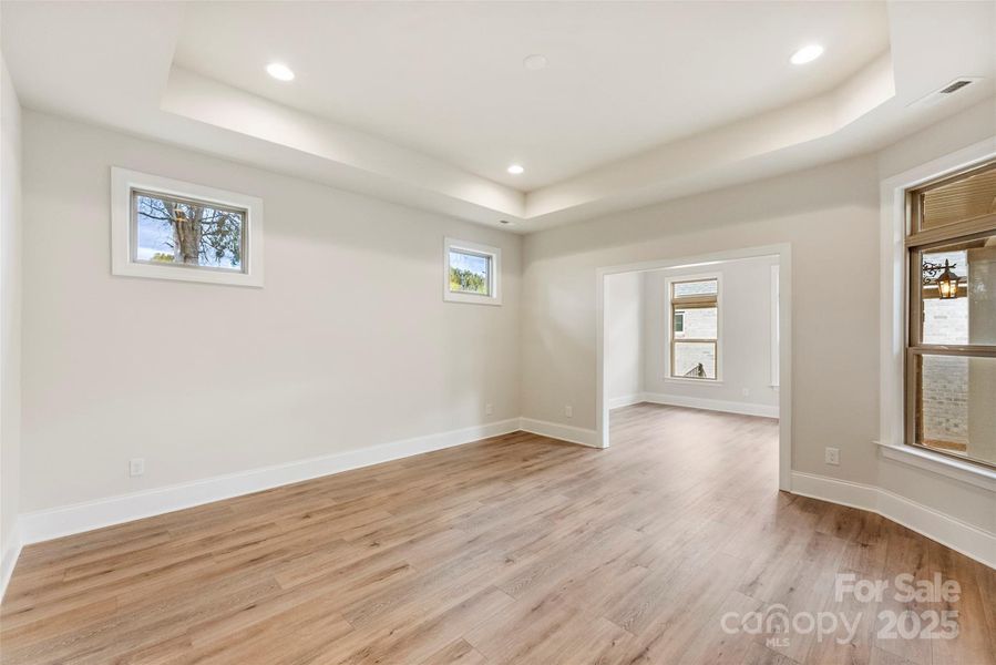 Spacious, unfurnished interior of a new home in The Courtyards on New Hope, Gastonia (Image 22).