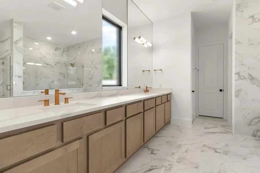 Brenner C Primary bath