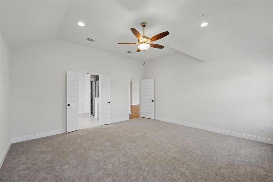 Spacious, unfurnished interior of a new home in Stoneridge, Hewitt (Image 21). Spacious, unfurnished interior of a new home in Stoneridge, Hewitt (Image 21).