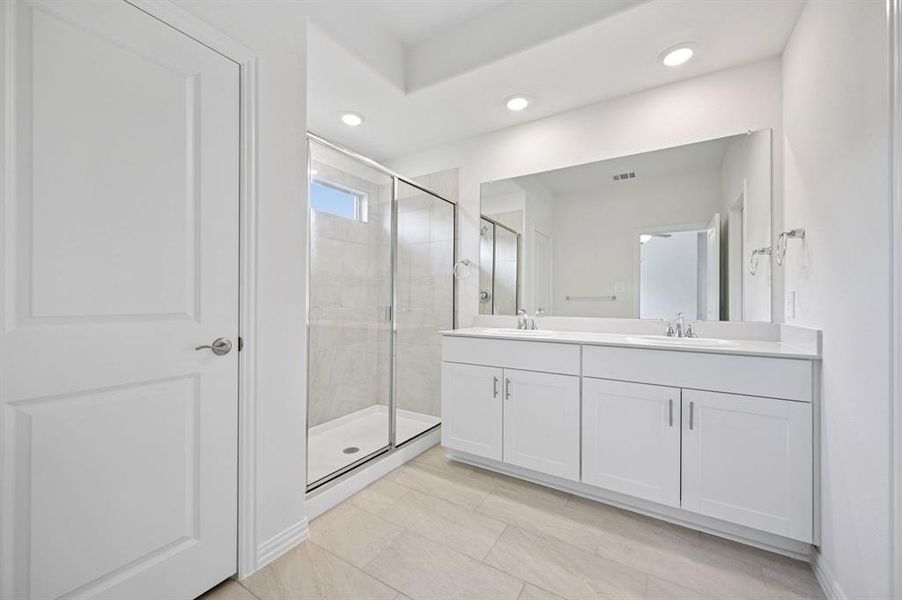 Photo is not of the actual home, but is an inspirational photo of builder’s model home and may depict options, furnishings, and/or decorator features that are not included. Photo is not of the actual home, but is an inspirational photo of builder’s model home and may depict options, furnishings, and/or decorator features that are not included.