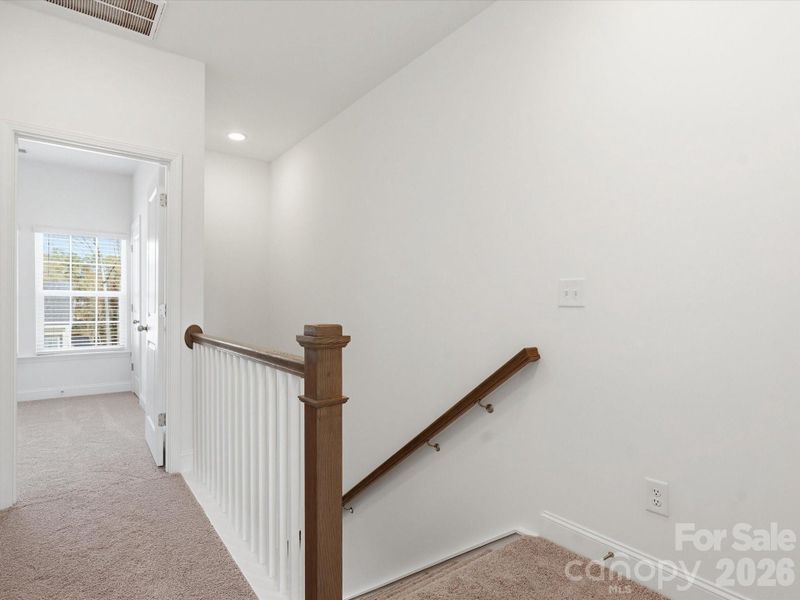Spacious, unfurnished interior of a new home in Sycamore Trail, Matthews (Image 26).