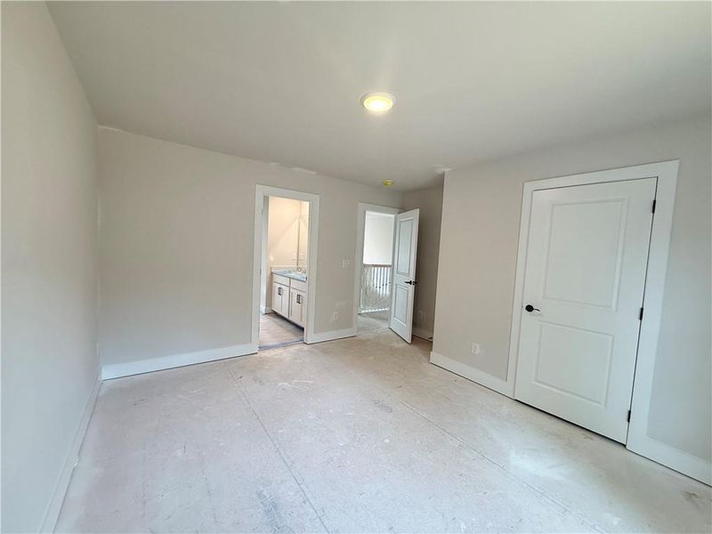 Image 33 of a home in .