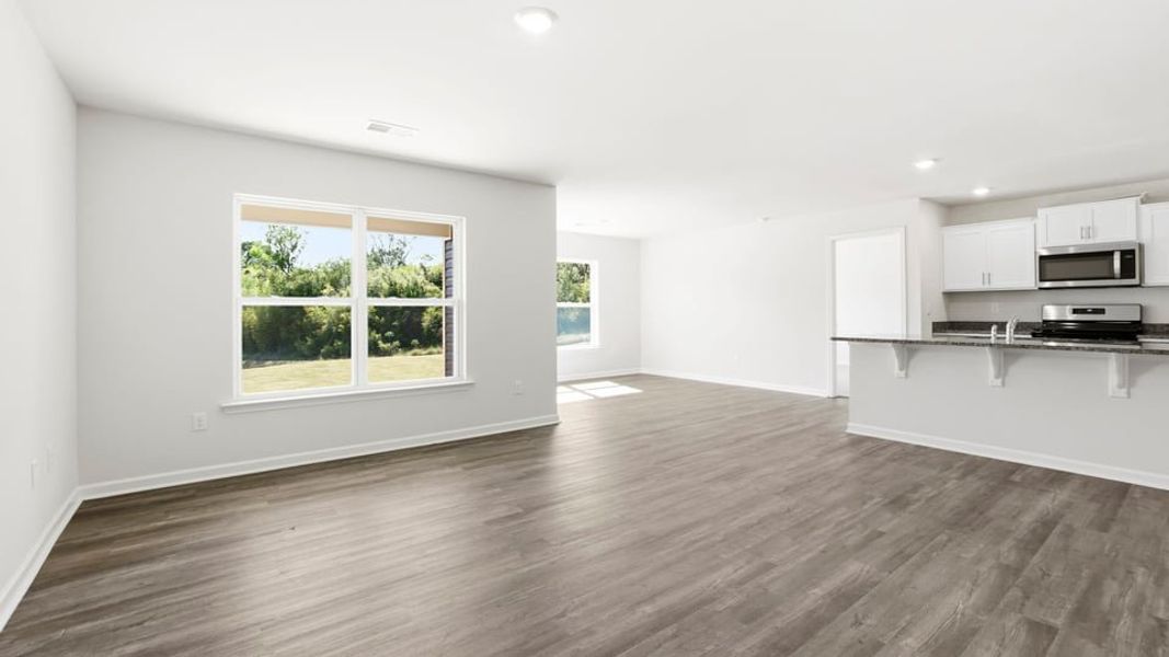 Spacious, unfurnished interior of a new home in Cascade Point, Seneca (Image 16).