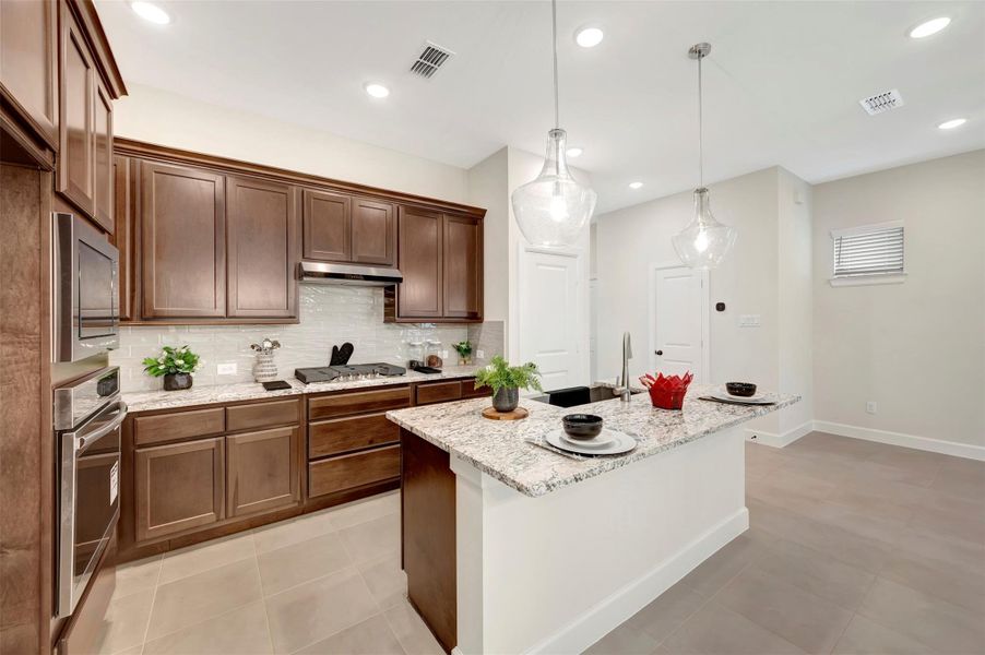 Furnished interior view inside a new home in Indigo 35’ Homesites, Richmond (Image 11).