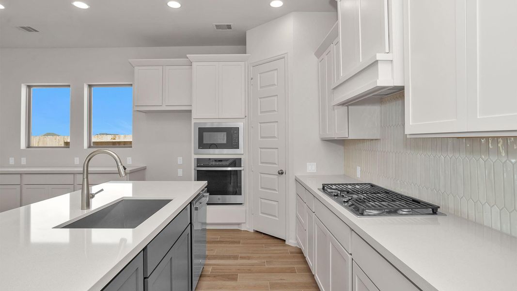 Furnished interior view inside a new home in Candela, Richmond (Image 6).