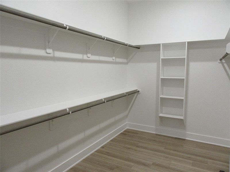Spacious, unfurnished interior of a new home in , Crawford (Image 30).
