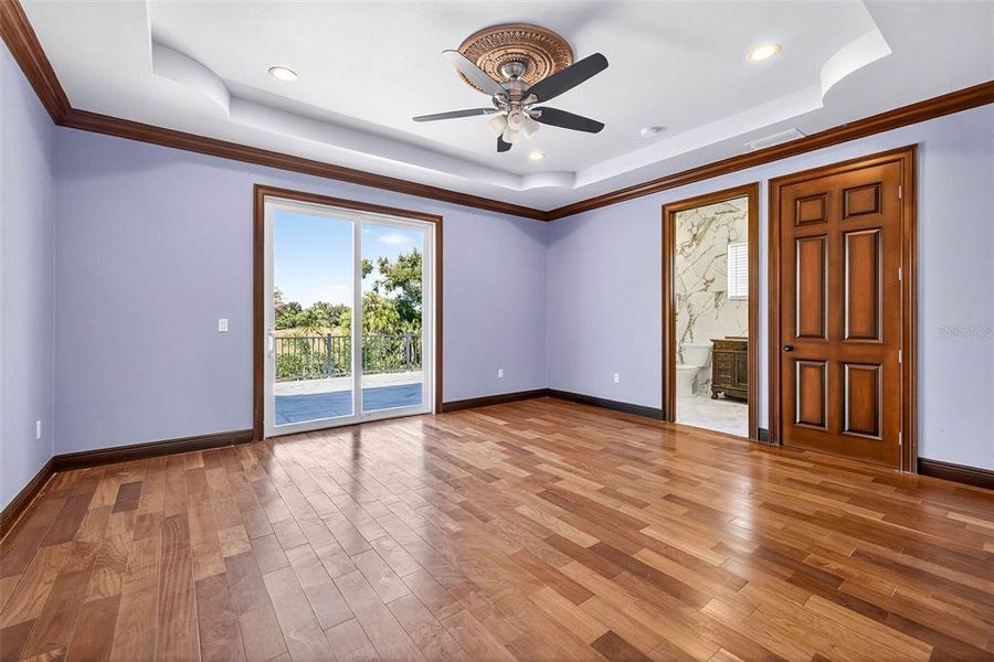 Spacious, unfurnished interior of a new home in , Thonotosassa (Image 92).